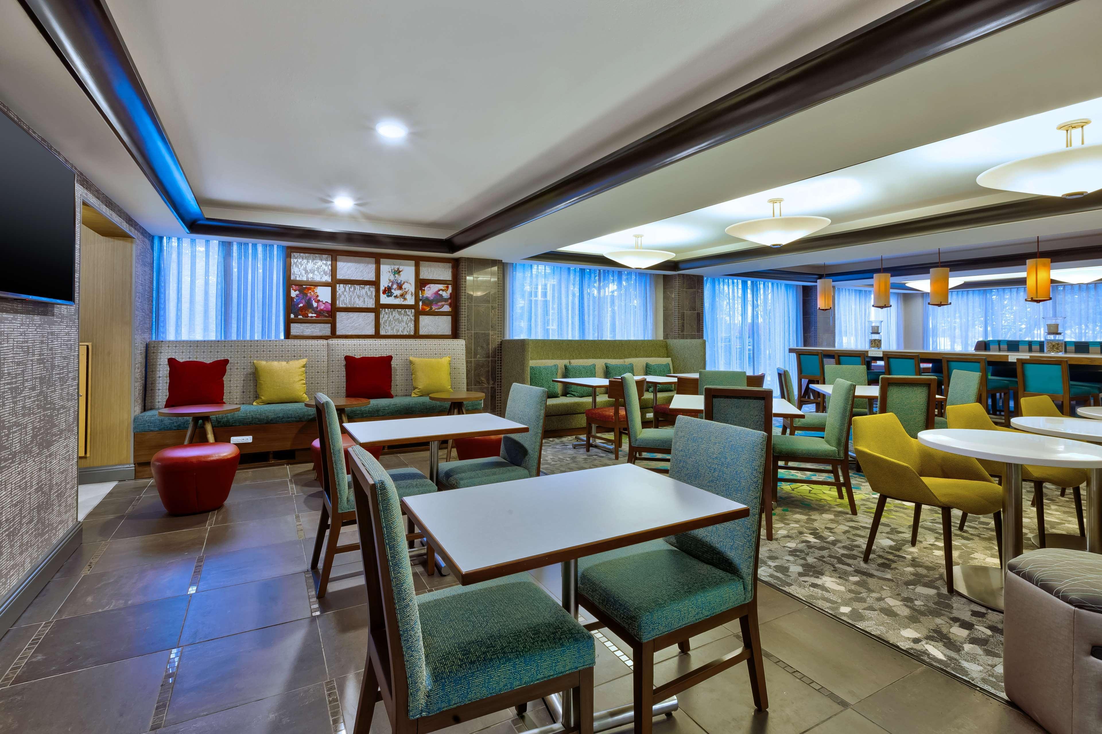 Hampton Inn טראוורס סיטי מראה חיצוני תמונה