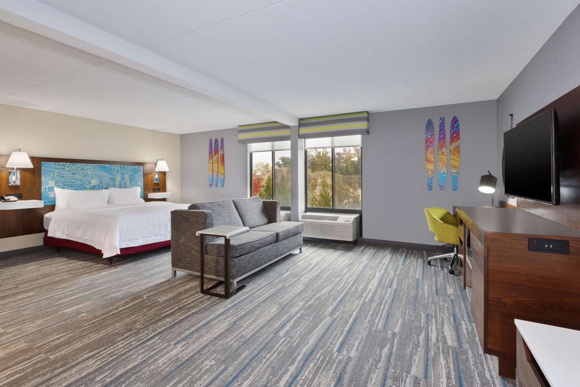Hampton Inn טראוורס סיטי מראה חיצוני תמונה